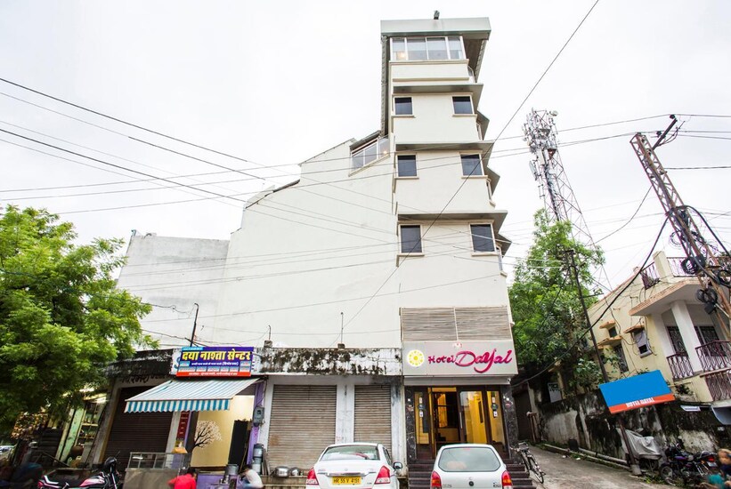 HOTEL DAYAL