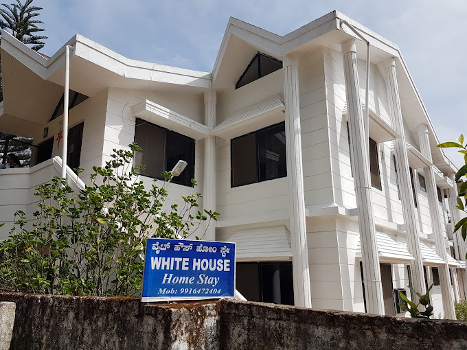 WHITE HOUSE HOMESTAY