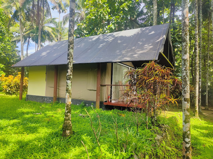 AMRITARA RIVER SIDE LUXURY TENT CAMP