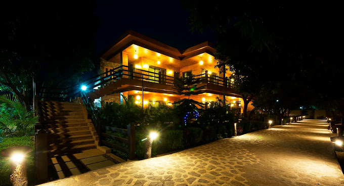 AMRITARA TUSKAR'S RIVERSIDE