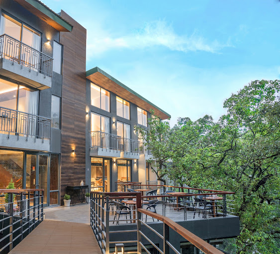 ROSEFINCH SAROVAR PORTICO - BHIMTAL