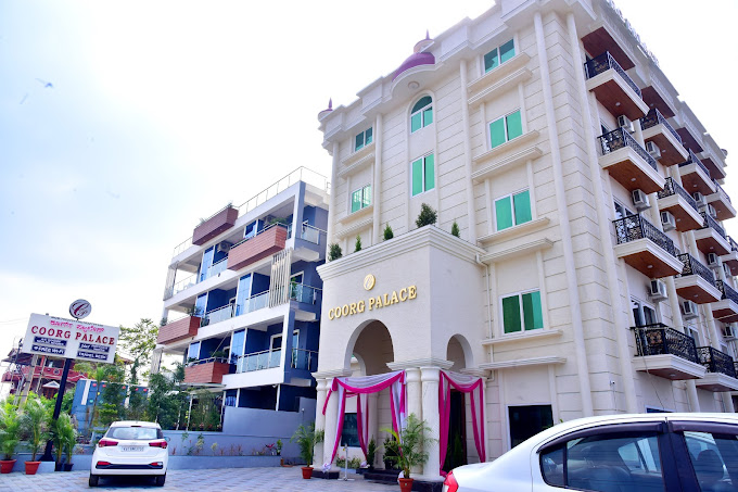 HOTEL COORG PALACE