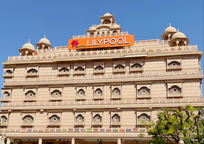 CRIMSON PARK HERITAGE PALACE