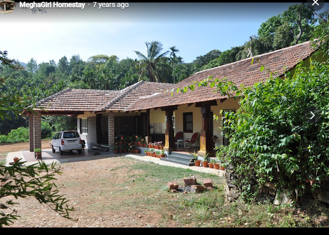 MEGA GIRI HOMESTAY