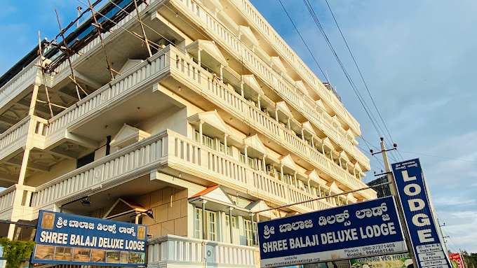 SHREE BALAJI DELUXE LODGE
