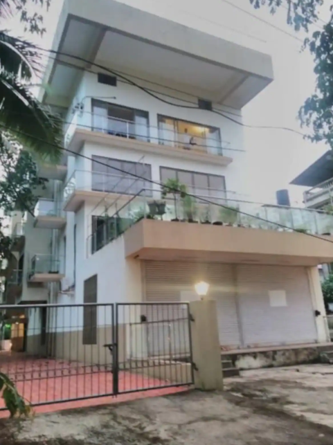 VALLEY VIEW 2BHK WITH ROOFTOP POOL