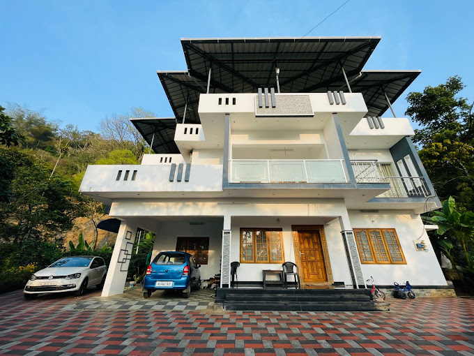 NANDHA'S RESIDENCY MUNNAR HOMESTAY