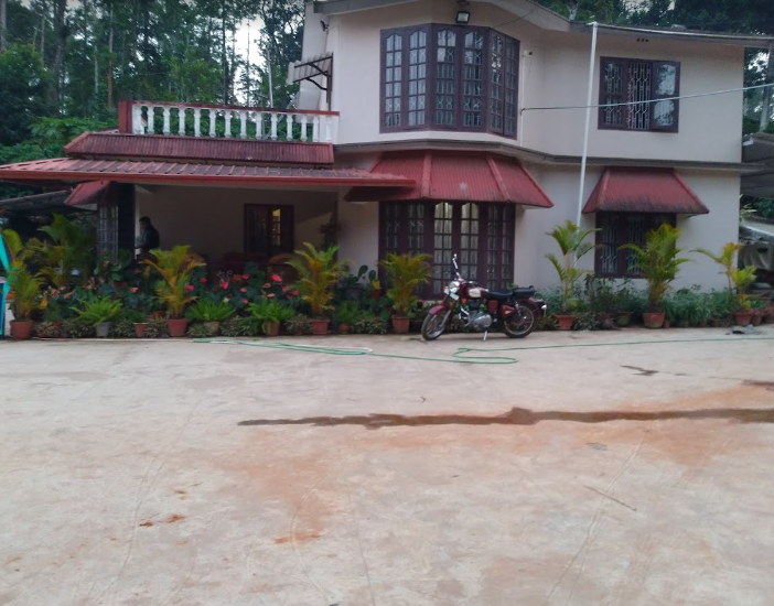 Nature's Craft Estate Stay