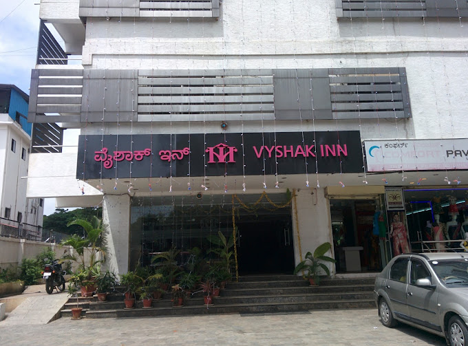 VYSHAK INN