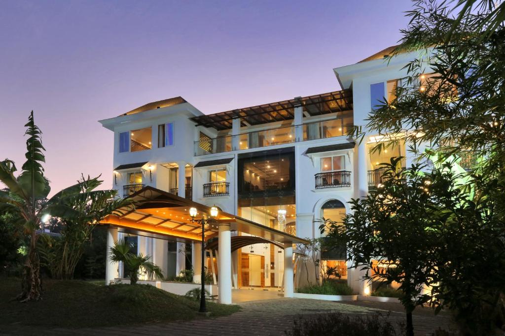 ALL SEASON D FORT AYURVEDIC RESORT