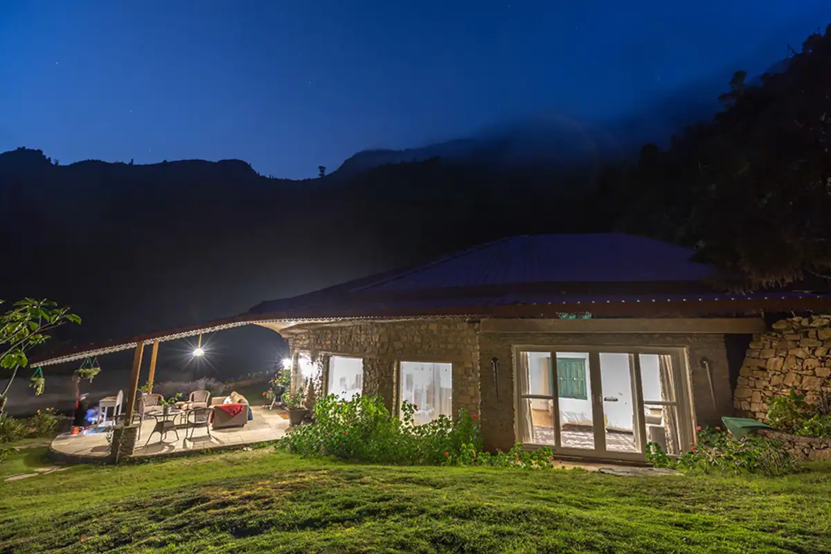 SUNDAYS FOREVER KINGS COTTAGE