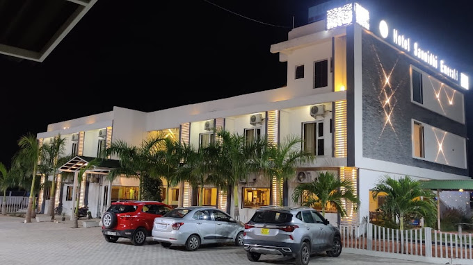 HOTEL SANNIDHI EMERALD