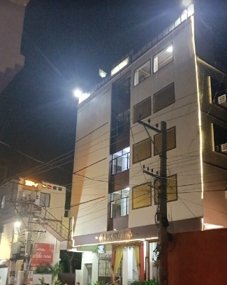 HOTEL RADHIKA INN