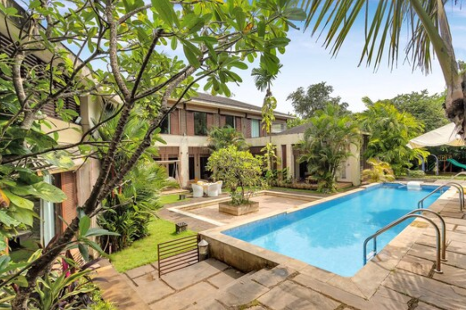 LUUMA VERA WITH POOL