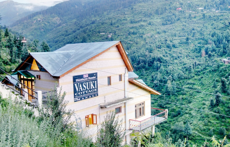 HIMALAYAN HAMLET VASUKI MANALI