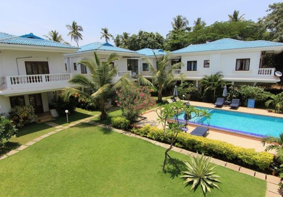 CASA AZURE STUDIO APARTMENT - NON POOL FACING