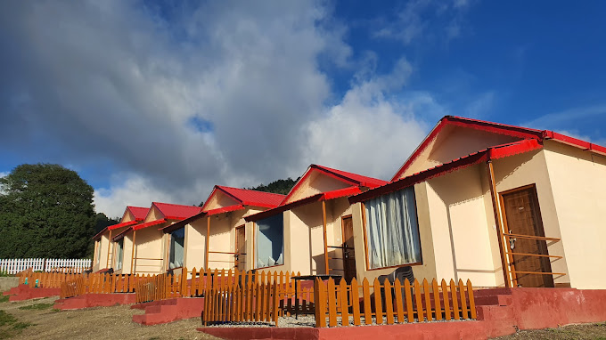 HIMAAKSH COTTAGES