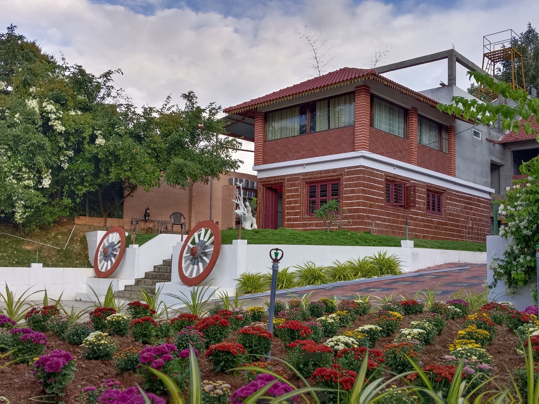 BOUGAINVILLEA HOMESTAY