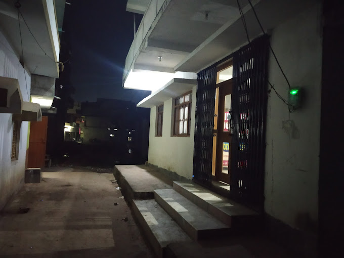 MIDDLE WAY HOME STAY