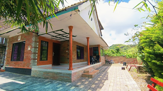 BUTTERFLY COTTAGE VAAMON