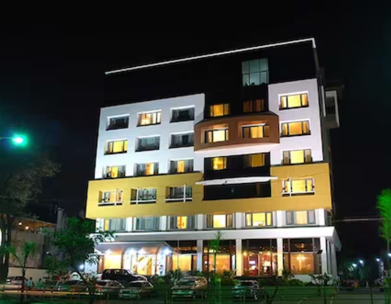 HOTEL EEFA