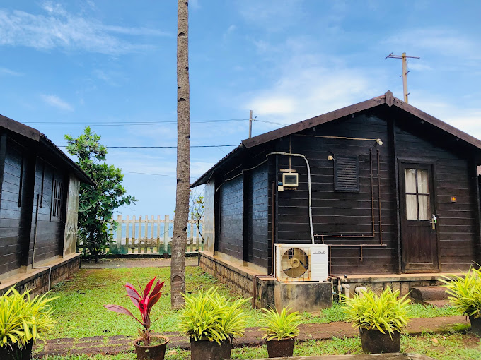 COQUEIROS BEACH COTTAGES