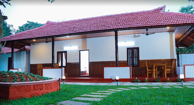 "ISHA MARARI BEACH HOMESTAY"