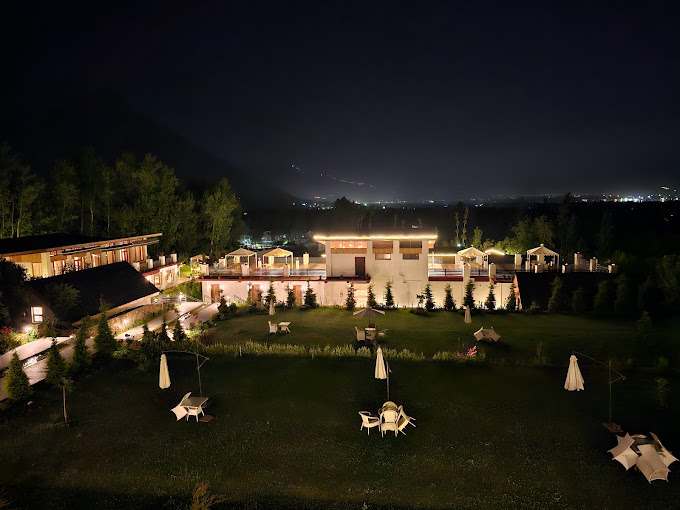 RAH BAGH BY THE ORCHARD