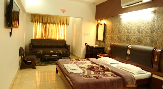 AMOGHRAJ HOTEL SHASHINAG RESIDENCY
