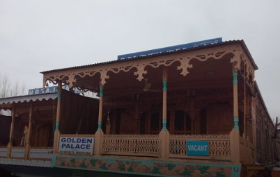 GROUP OF HOUSES BOTH YONG GOLDEN PLACE