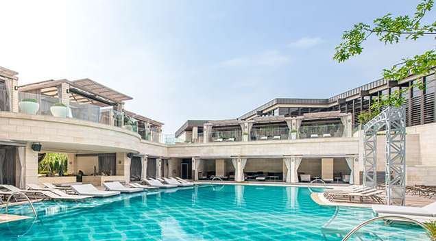 PARADISE HOTEL & RESTAURANT