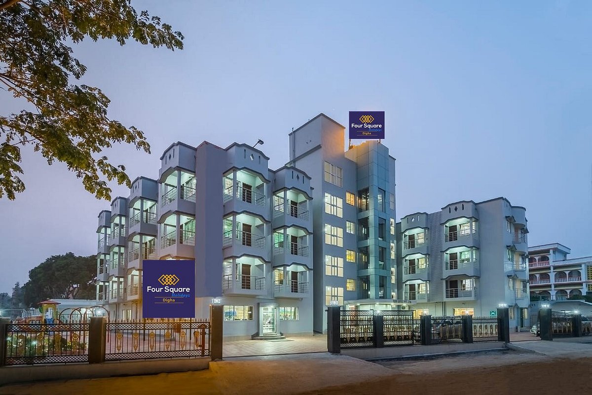 FOUR SQUARE HOLIDAYZ