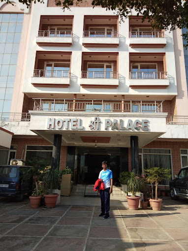 HOTEL SHRI PALACE