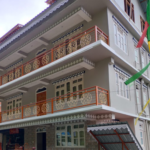 HILLWOOD PREMIUM LACHEN