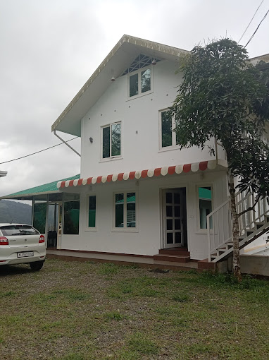 WHITE ROCKS-THE MOUNTAIN STAY