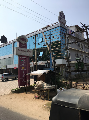 HOTEL MINISTER'S KOURT