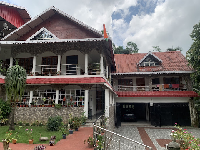 THULUNG HOMESTAY AND SWIMMING POOL