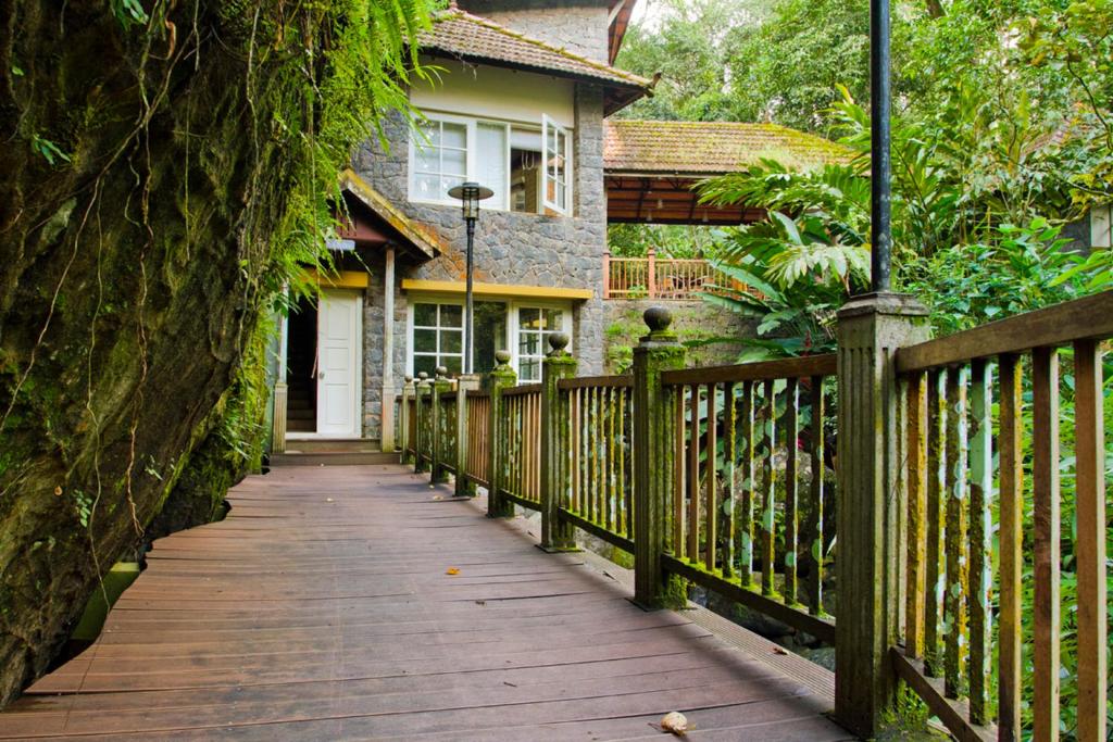 MYSTIC MAYAPOTT - KONDODY HOTELS