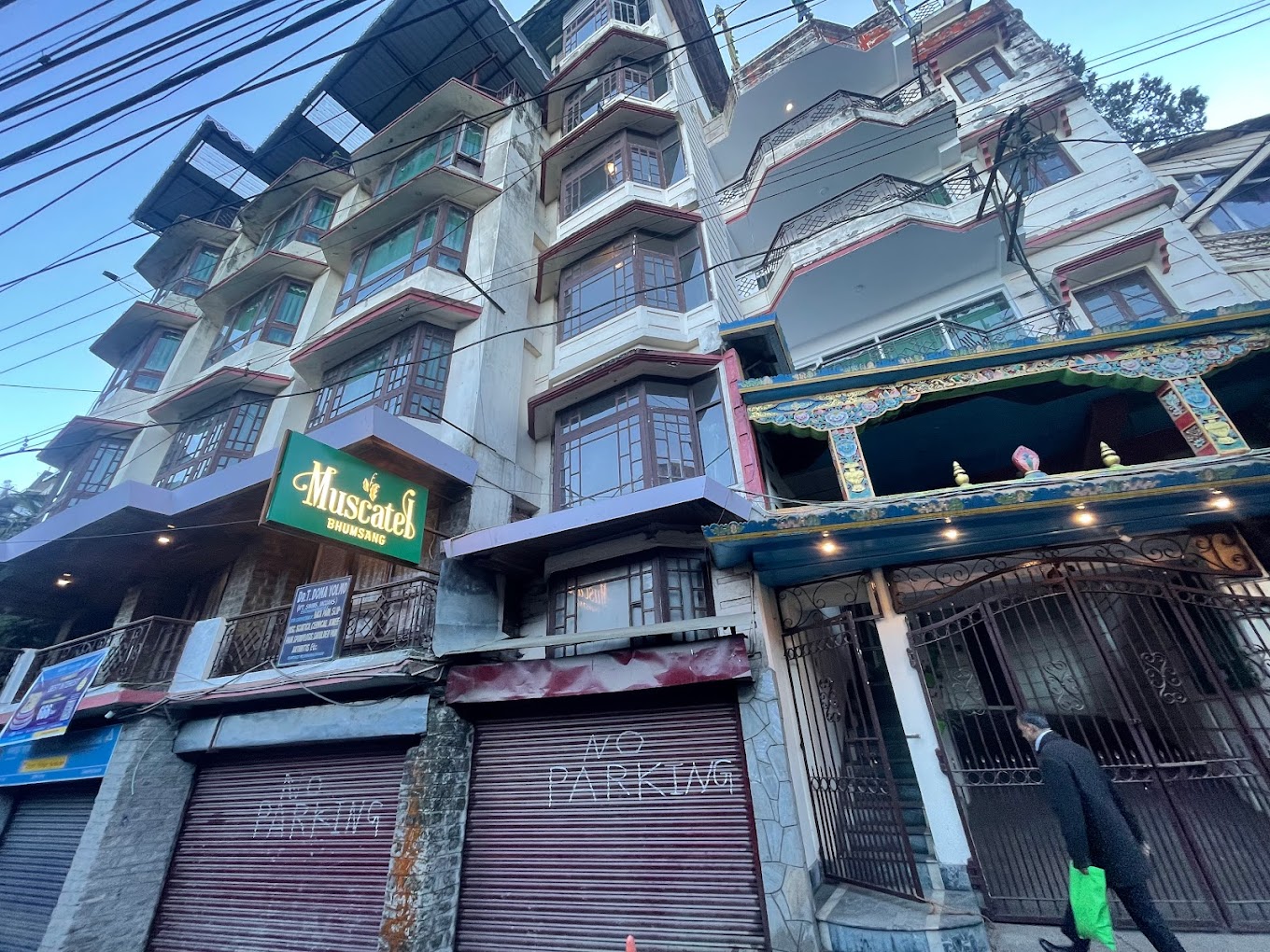 MUSCATEL BHUMSANG 200 MTS FROM MALL ROAD