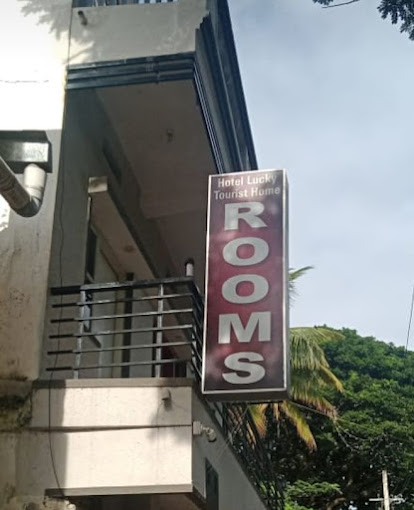 HOTEL LUCKY TOURIST HOME