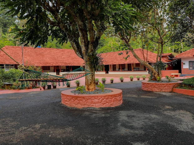 KUDAJADRI DRIZZLE HOMESTAY WAYANAD
