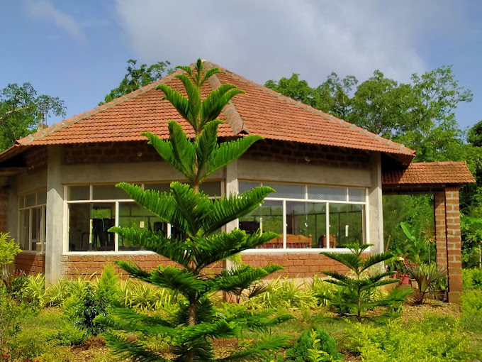 GANGAVANA HOME STAY