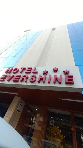 HOTEL EVERSHINE