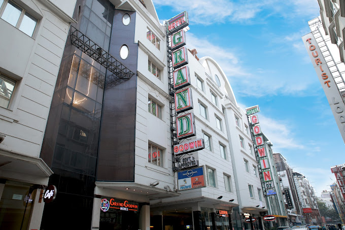 HOTEL GRAND GODWIN