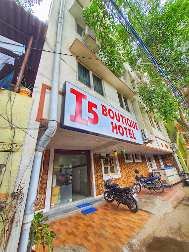 1 5 BOUTIQUE HOTEL