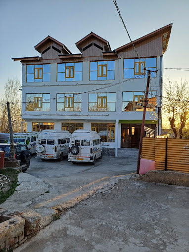 GULMARG RESIDENCY HOTEL AND RESTAURANT