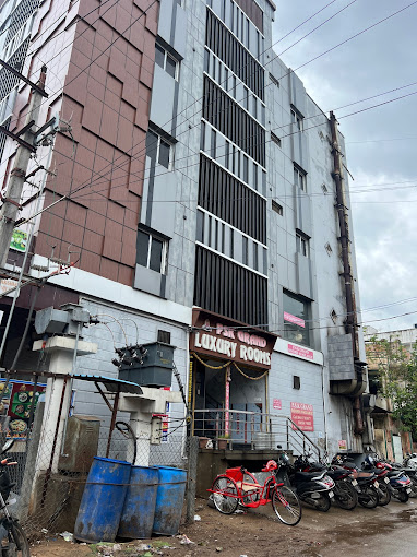 PSK GRAND AND LUXURY ROOMS