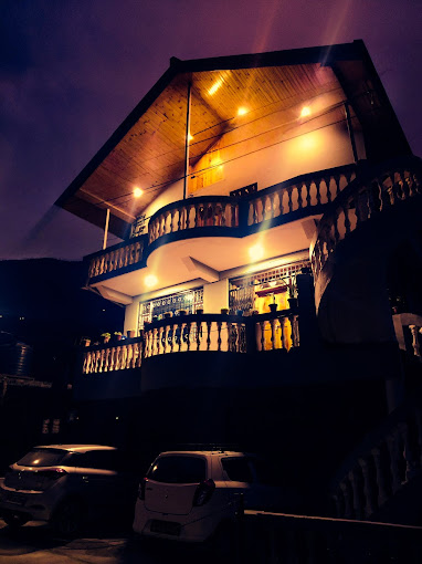 DORIS MOUNTAIN CABINS