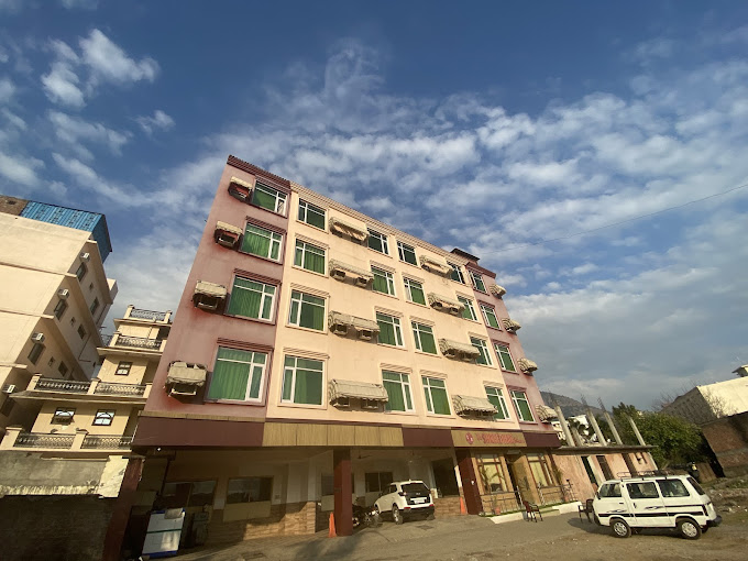 HOTEL SHREEDHAR NIWAS