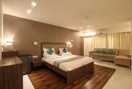 DOLPHIN'S GUEST HOUSE & DORMITORY